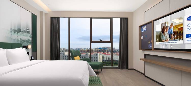 哈密高铁站希尔顿欢朋酒店图片