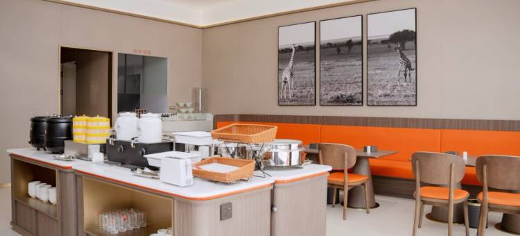 亚悦酒店(芦田工业园店)图片