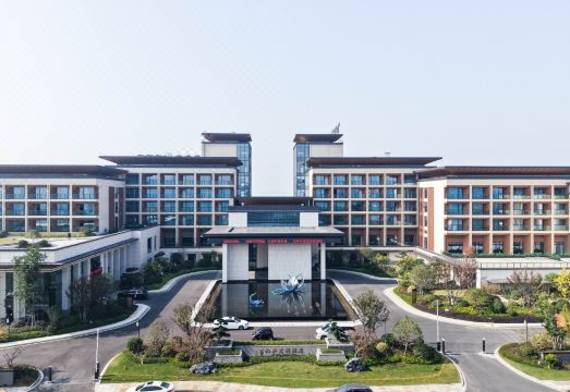 沁庐君澜酒店（九江体育中心八里湖店）外景图