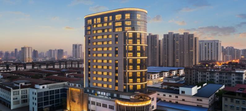 潮漫酒店(南昌大桥东地铁站店)图片