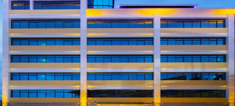 陇川雨泽酒店(德宏陇川森林公园店)图片