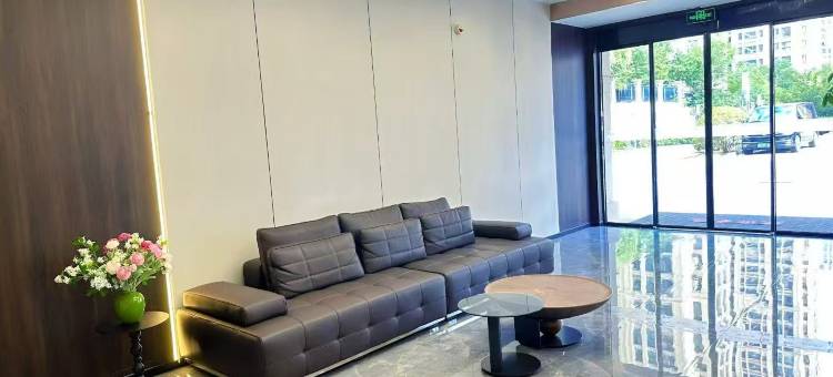 海怡湾酒店(青岛北站永年路地铁站店)图片