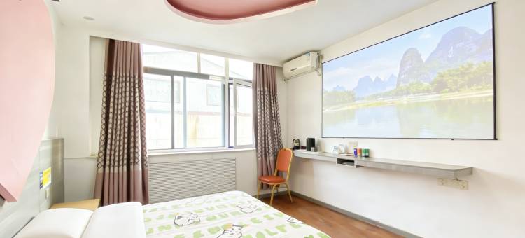 LIKE ART HOTEL●莱客艺术酒店(高密火车站苏州街广场店)图片