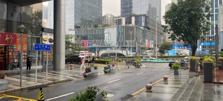 枫雨国际公寓(深圳罗湖水贝珠宝城店)图片
