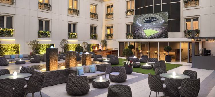 布尔迪拜瑞享酒店和公寓式酒店(Mövenpick Hotel & Apartments Bur Dubai)图片