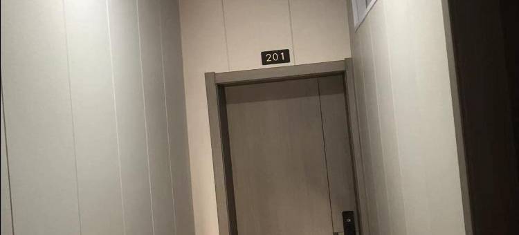 巷往民宿(五环大道地铁站店)图片