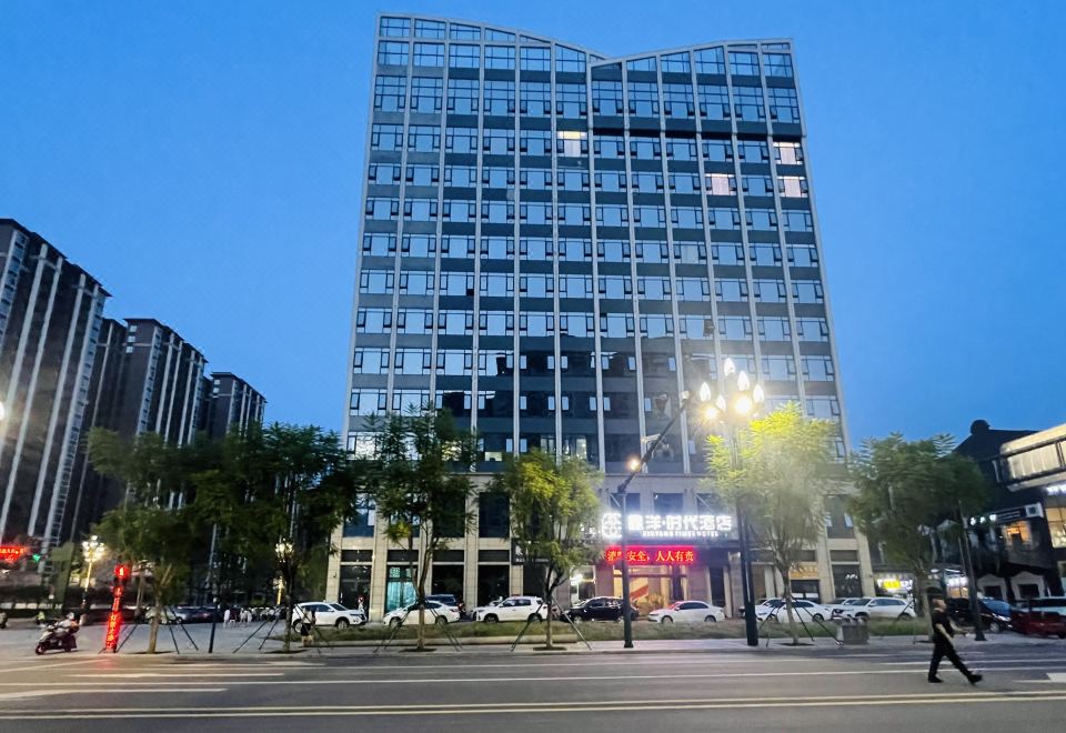  Hotel Overview