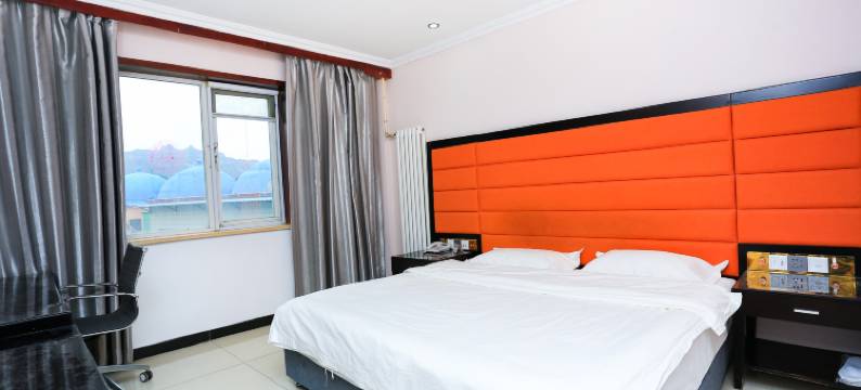 张坊假日酒店图片