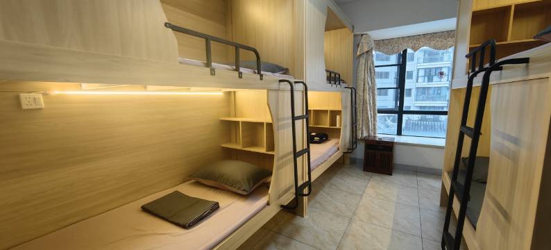 圣立青年旅舍(滨海大道店)