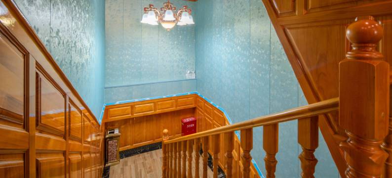 香格里拉藏逸阁民宿(独克宗古城龟山公园店)图片