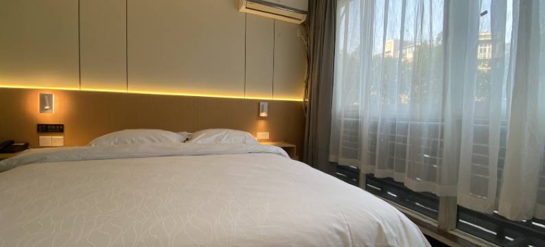 泊利轻居酒店(北仑港区店)图片