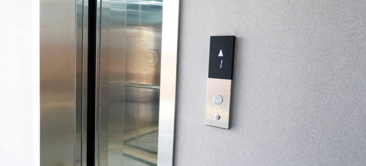 健庄假日酒店(南昌昌北国际机场店)图片