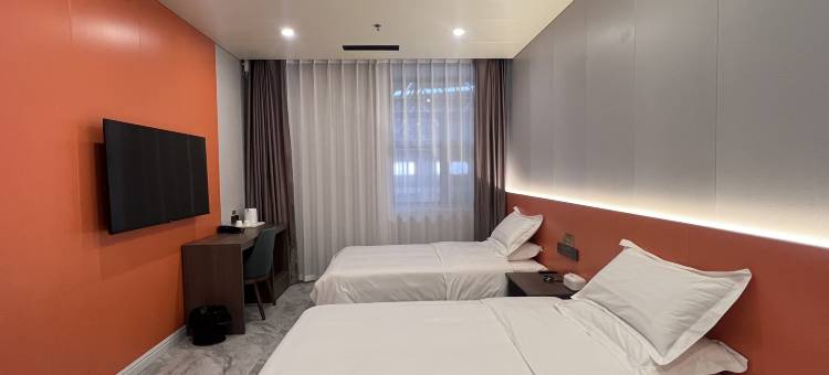 鸿河谷温泉酒店图片