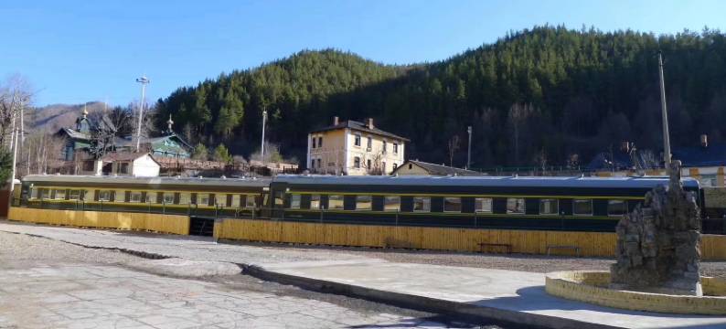 横道河子火车民宿图片