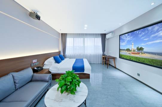 寓安影音民宿(威海站店)