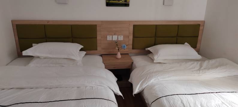 康定岗礽客栈图片