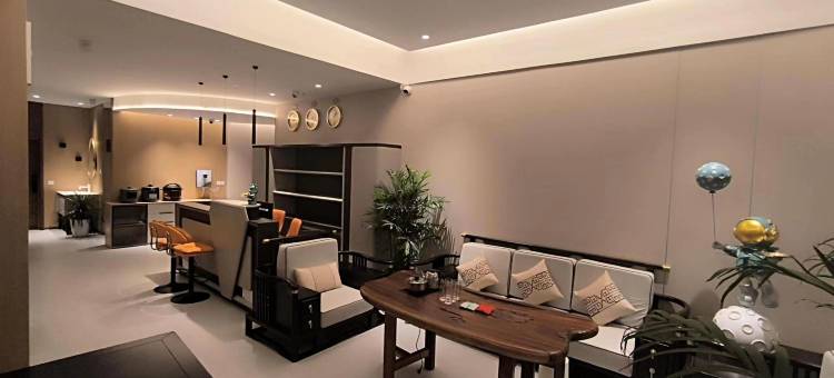 若尔盖云上玥星空智控民宿酒店图片