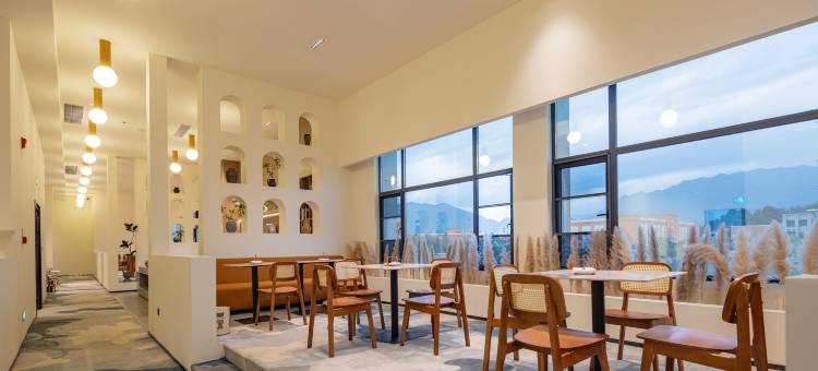 H  space酒店(恩施机场火车站店)图片