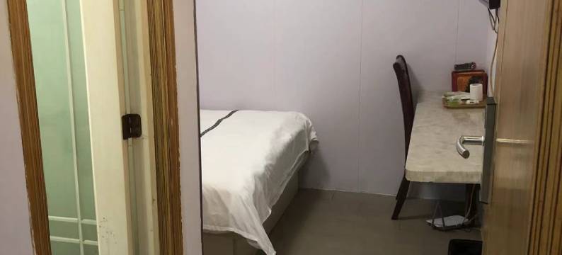 深圳鸿运宾馆(福田赤尾店)图片