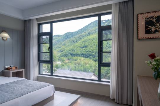 桐庐寒泉精舍汤泉民宿(雅鲁漂流山湾湾景区店)图片