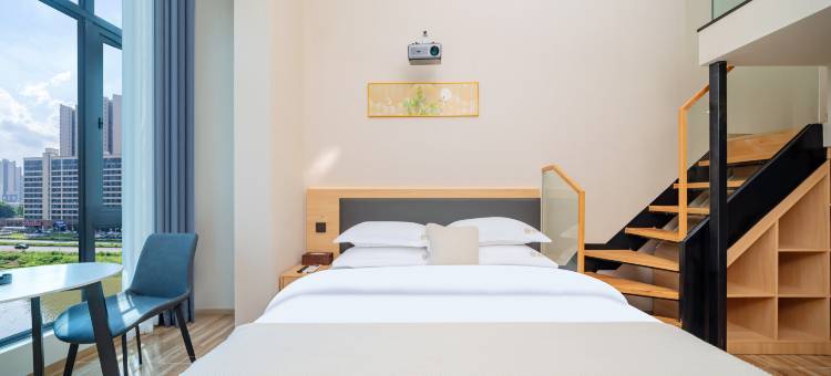 拾光逸居美宿(佛山顺德凤凰湾店)图片