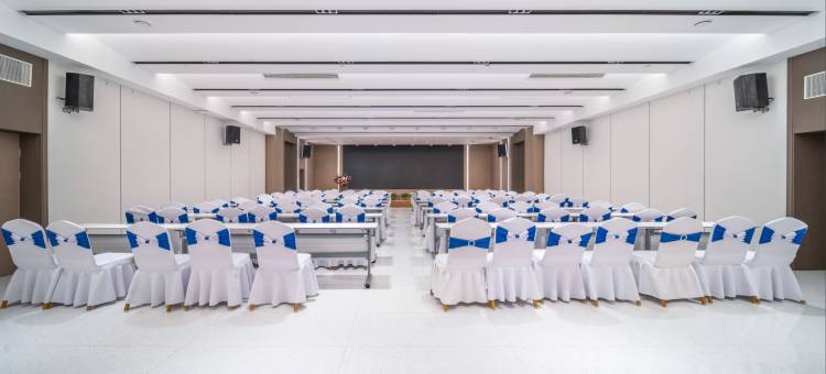 康瑞酒店(郑州高铁东站省骨科医院地铁站店)图片