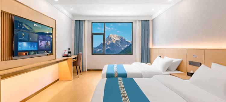 云朵桃花酒店(波密广场店)图片