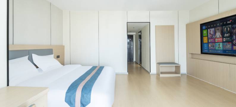 逗号酒店(经开万达广场高铁站店)图片