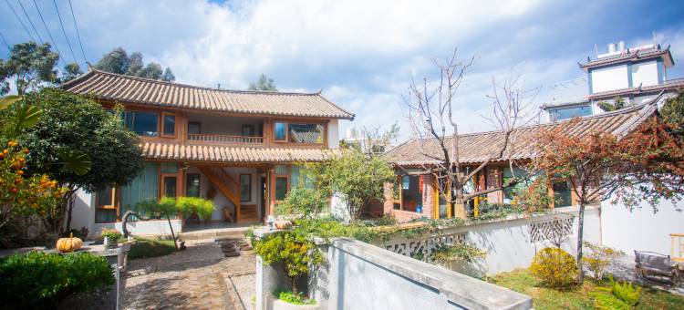 丽江得闲民宿(三义国际机场店)图片