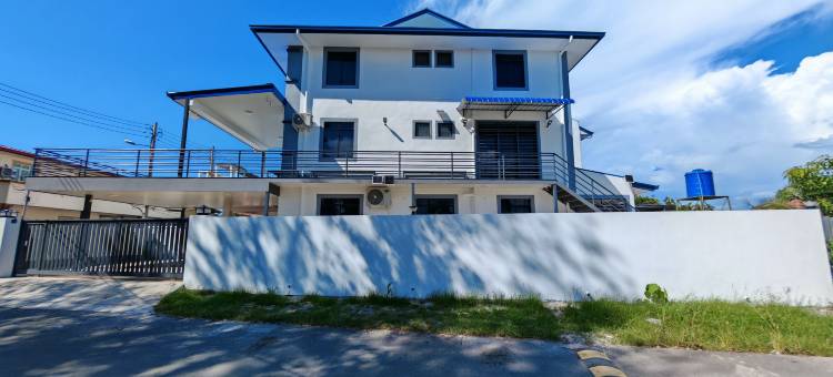 沙巴亚庇【河景湾】三层楼半独立式(Riverside Lot No.1 Homestay at Kota Kinabalu)图片