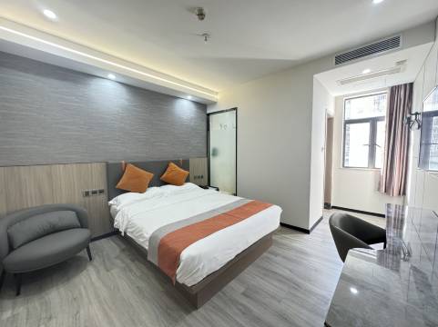 宝湾酒店(广州上下九长寿路地铁站店)