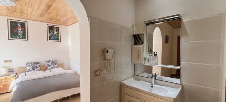 诺邓古村复甲山居图片