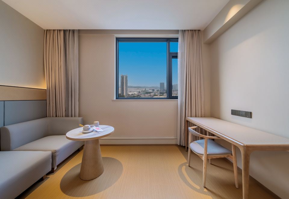 JI Hotel (Chongqing North Railway Station) Hotel Overview