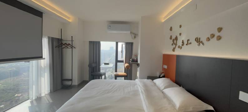 喜欢哩民宿(宜宾高铁西站店)图片