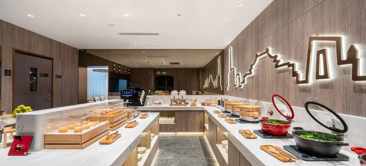 朗丽兹酒店(北京顺义理想汽车基地店)图片