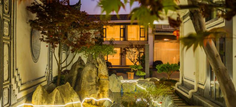 水泽缘Lakeview·云栖湖畔丨白族美学观景民宿(三义国际机场店)图片