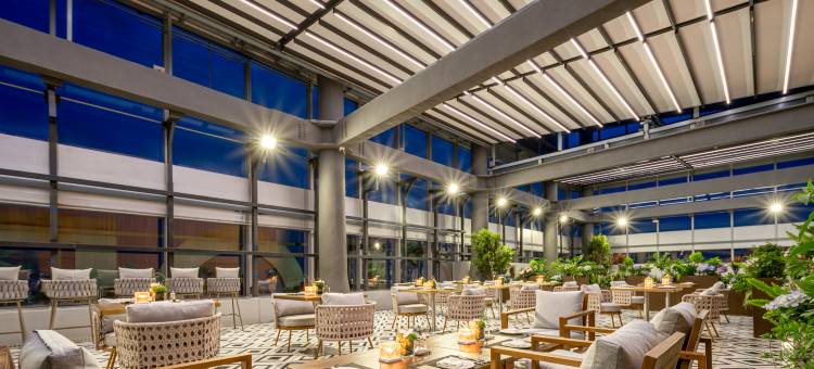 昆明火车站南希尔顿花园酒店图片