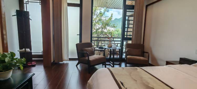 福祥居·极简伴江景观民宿(边城茶峒景区店)图片