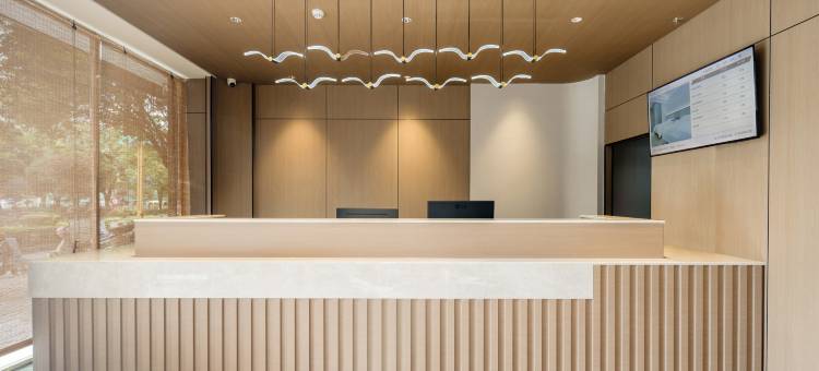 南丹泓泉雅居酒店(金芙蓉广场幸福城店)图片