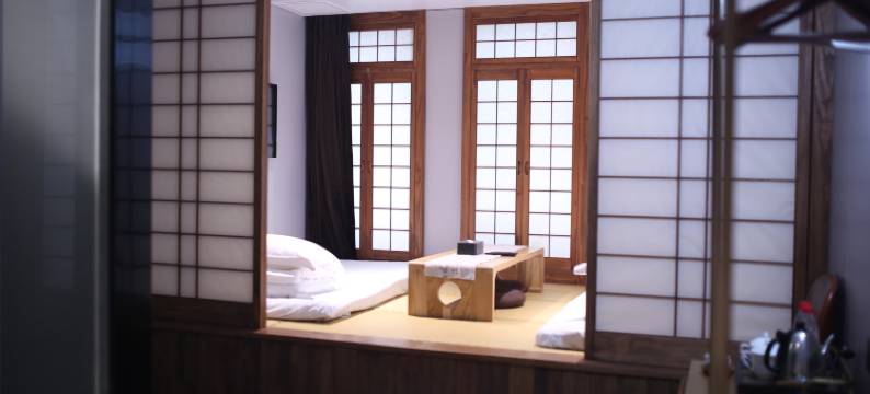 喆家国际酒店(西双版纳景洪泼水广场江边夜市店)图片