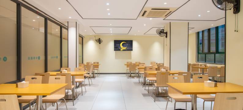 华季酒店(信宜窦州里文化创意街店)图片