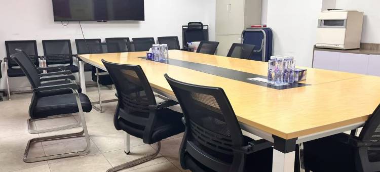 潮漫酒店(深圳市民中心莲花村地铁站店)图片