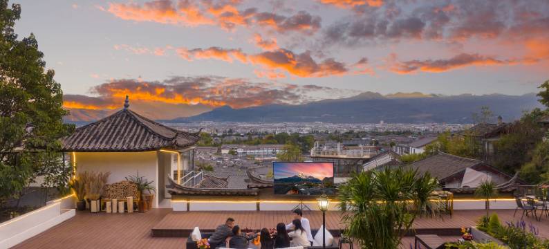 相遇ShanYin·VIEW伴山度·观古城全景咖啡美宿(丽江古城北门店)图片