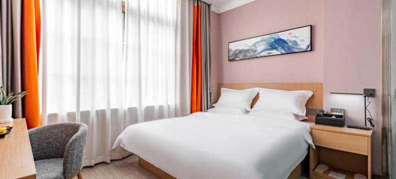 青居酒店(成都石油大学地铁站店)图片