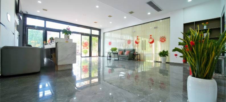 启航酒店图片