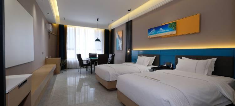 羅蘭·轻居图片