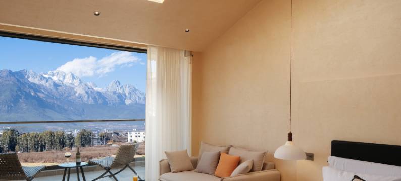 向野·云栖处日照金山SnowMountain私汤观景(白沙古镇店)图片