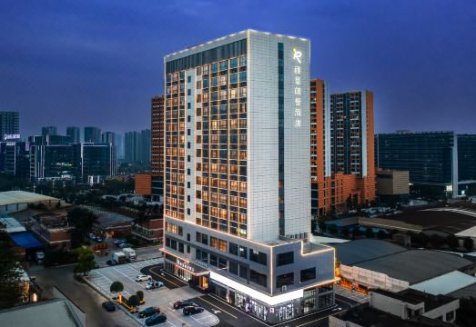 丽呈朗誉酒店（佛山三山新城北地铁站店）外景图
