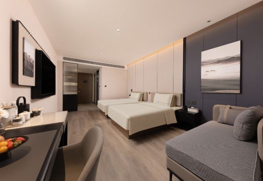 Atour Hotel (The Mixc, Qingnian South Road, Taizhou)Hotel Overview