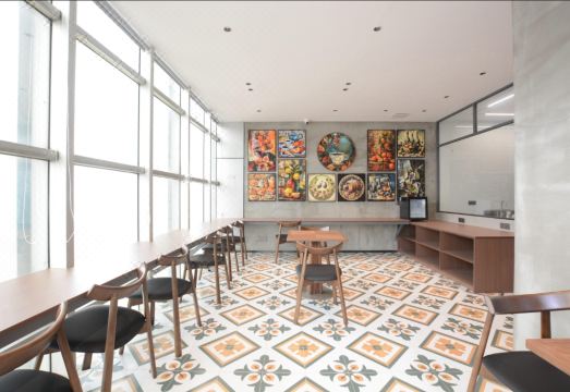 Renjoy Hotel (Yintaicheng Chonghemen Square) Hotel Overview